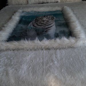 Handmade faux fur White Tiger Theme Throw